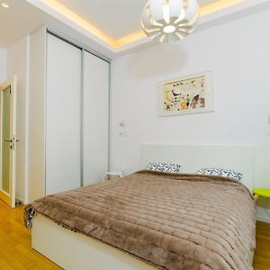 Tia Apartments And Rooms